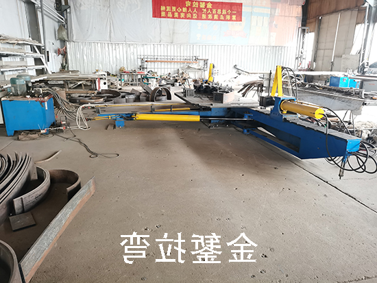 拉弯设备展示